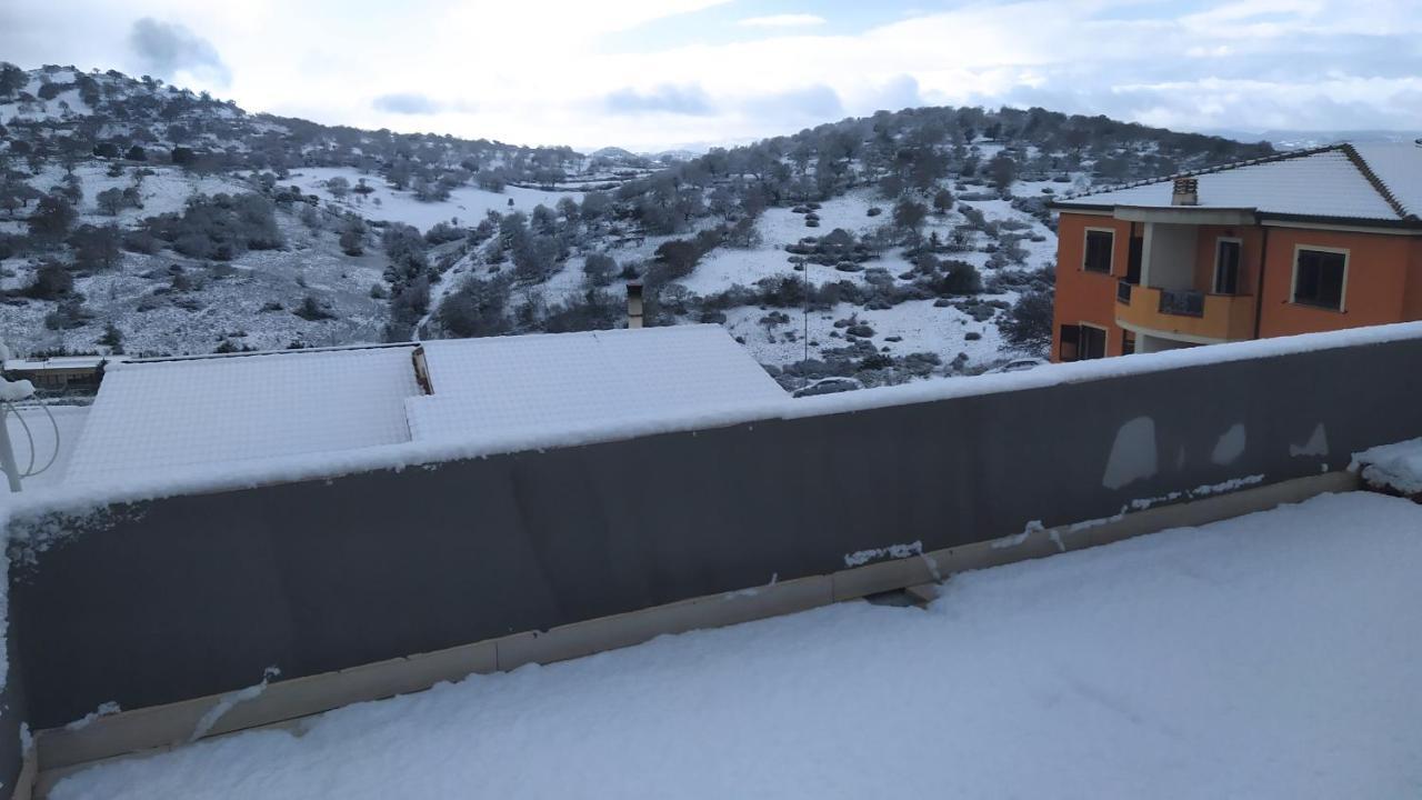 Casa Ghirthalos Nuoro  Zewnętrze zdjęcie